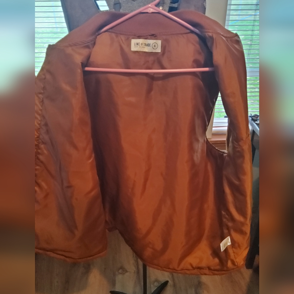 Vest - Picture 4 of 4